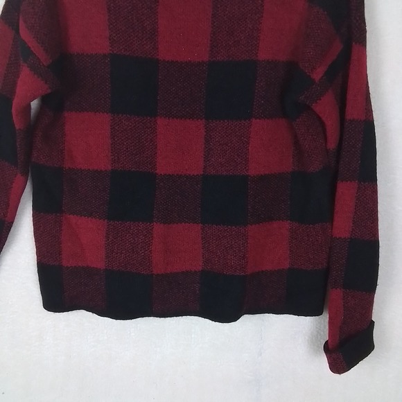Tahari‎ Wool Blend Mock Neck Knit Sweater Size Medium Red, Black Buffalo Plaid - Picture 5 of 10